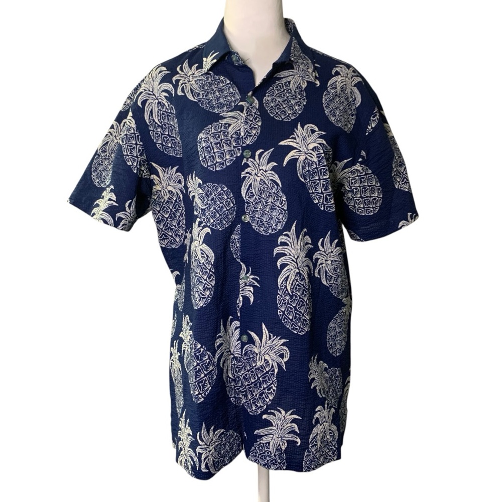 Tori Richard Men’s Medium Blue Cream Pineapple Print Crepe Cotton Hawaiian Shirt
